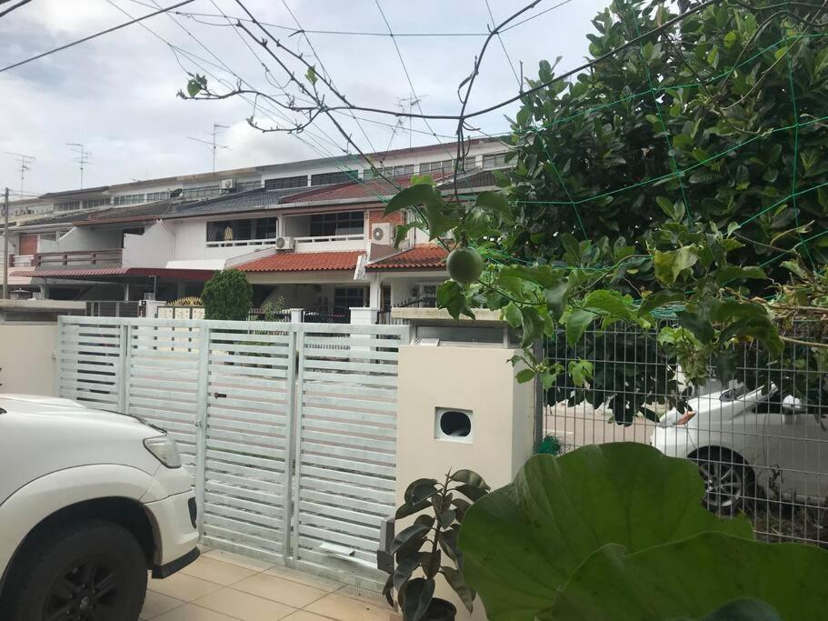 Terrace House Near Stulang Laut Ciq Midvalley Ksl For 7Pax Johor Bahru Luaran gambar