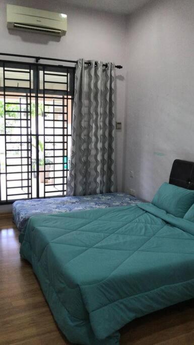 Terrace House Near Stulang Laut Ciq Midvalley Ksl For 7Pax Johor Bahru Luaran gambar