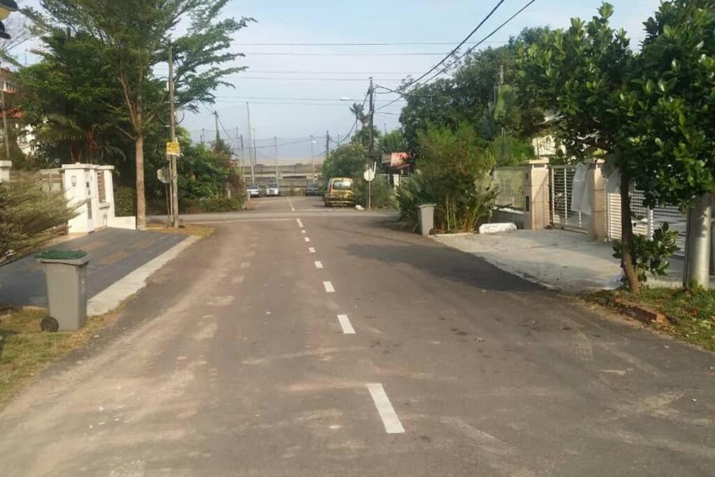 Terrace House Near Stulang Laut Ciq Midvalley Ksl For 7Pax Johor Bahru Luaran gambar