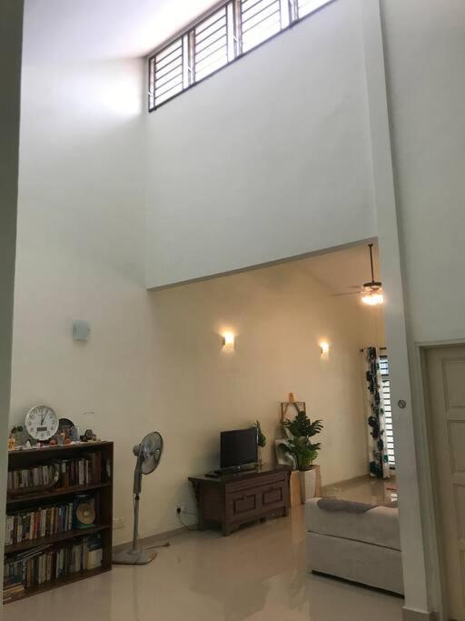 Terrace House Near Stulang Laut Ciq Midvalley Ksl For 7Pax Johor Bahru Luaran gambar