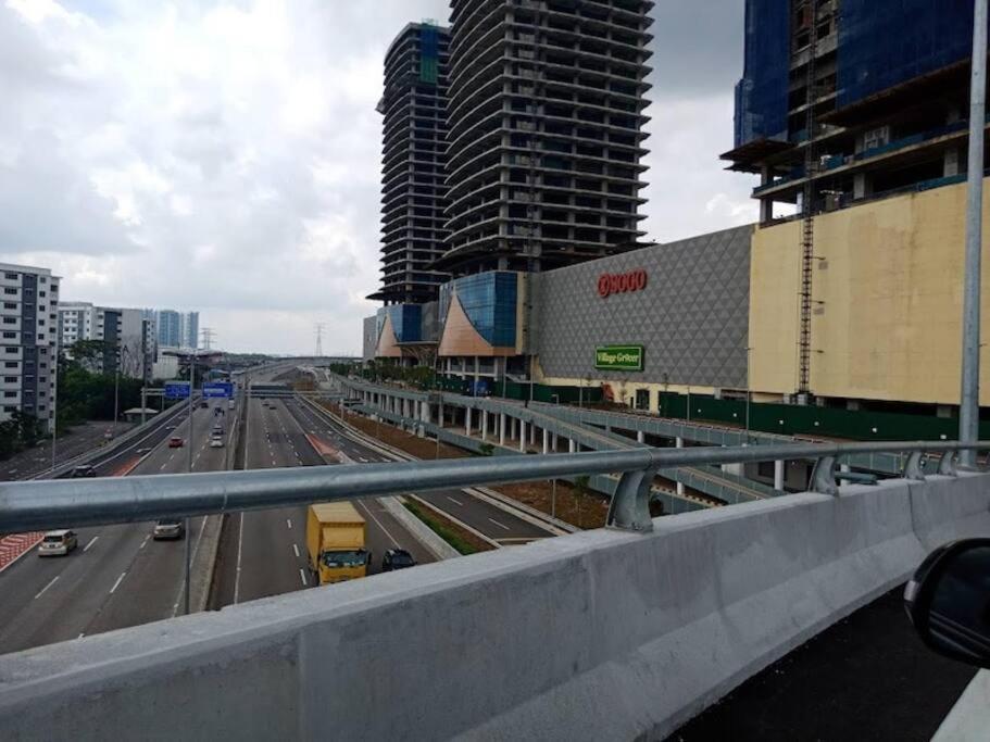 Terrace House Near Stulang Laut Ciq Midvalley Ksl For 7Pax Johor Bahru Luaran gambar