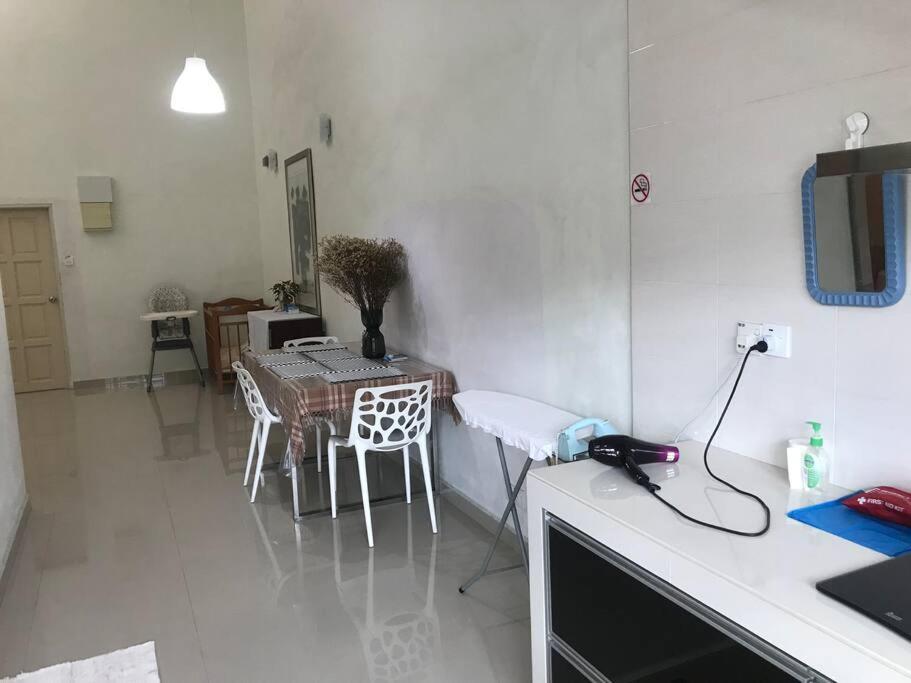 Terrace House Near Stulang Laut Ciq Midvalley Ksl For 7Pax Johor Bahru Luaran gambar